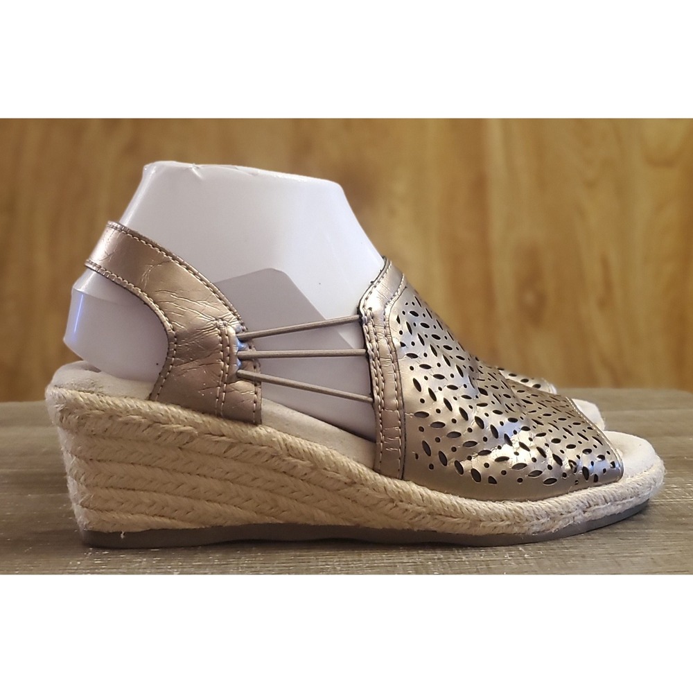 Earth Spirit Espadrille Wedge Shoes Women's‎ Size 7 Gold